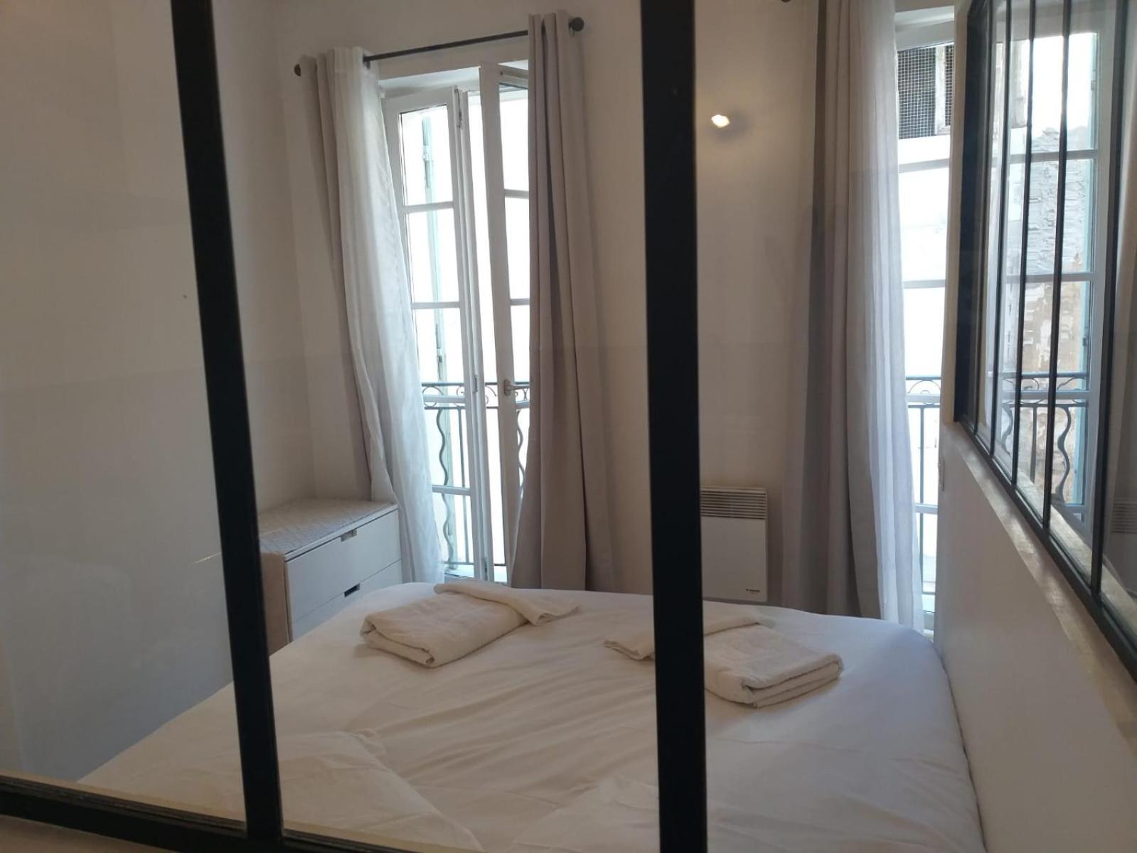 Ferienwohnung Beau Loft Au Coeur De Toulon Exterior foto