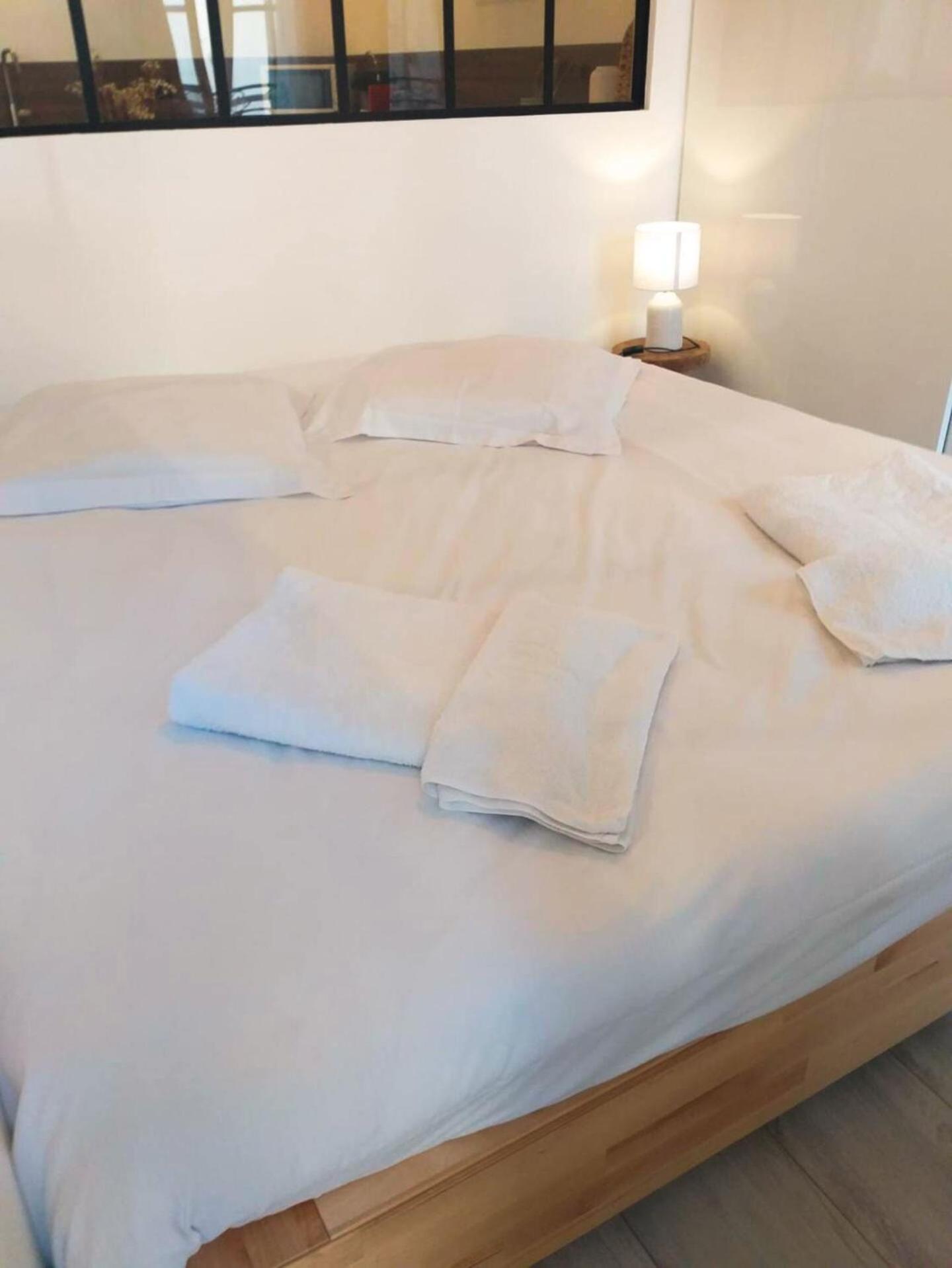 Ferienwohnung Beau Loft Au Coeur De Toulon Exterior foto